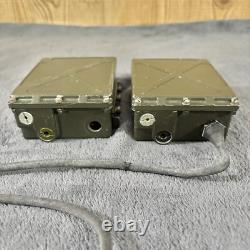 2 Vintage US Army Radio RT285A URC11 Receiver Transmitter Miitary Gear Pilot USA