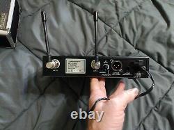 Audio-Technica ATW-R3100c UHF Receiver 541-566 MHz Receiver Transmitter ATW T701