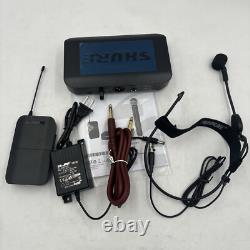 BLX14 Headset System With PGA31 Headset Microphone 512-542 mHz BLX14/PGA31