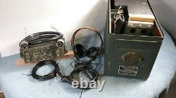 EXCELLENT WWII U. S. NAVY TBX-4a PORTABLE TRANSMITTER RECEIVER RADIO SETUP