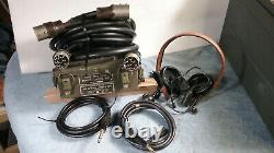 EXCELLENT WWII U. S. NAVY TBX-4a PORTABLE TRANSMITTER RECEIVER RADIO SETUP
