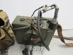 East German NVA DDR Portable Military Radio Russian P-126 Receiver Transmitter