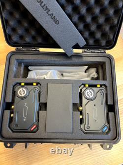 Hollyland Cosmo C1 SDI/HDMI Wireless Video Transmission System Bundle