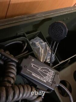 RT-671 PRC-47 US Military Radio Transmitter Receiver Set (NOS unissued)