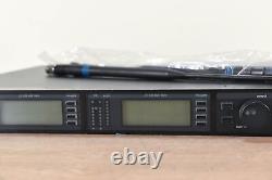 Shure UR4D Wireless Receiver with UR2 Handheld Transmitter (church owned) CG0005S