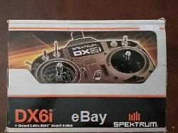 Spectrum DX6i Radio, AR6200 Receiver, (4) Futaba S3004 Servos, JR3200 4-Cell Bat