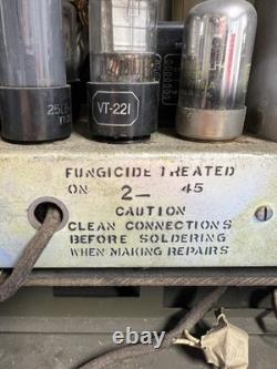 VINTAGE R-100/URR WWII Military Radio Receiver The Morale Builder