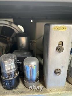 VINTAGE R-100/URR WWII Military Radio Receiver The Morale Builder