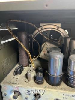 VINTAGE R-100/URR WWII Military Radio Receiver The Morale Builder