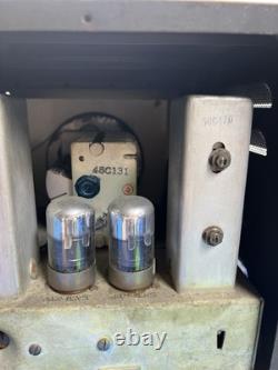 VINTAGE R-100/URR WWII Military Radio Receiver The Morale Builder