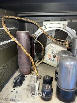 VINTAGE R-100/URR WWII Military Radio Receiver The Morale Builder