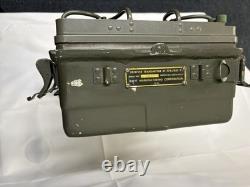 Vintage U. S. Army Signal Corps Receiver/Transmitter RT-77A/GRC-9 military Radio