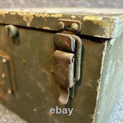 WWII U. S. Signal Corps SCR-288 RCA Radio Receiver & Transmitter Original Chest
