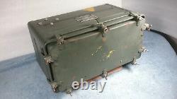 Wwii U. S. Navy Tbx-8 Portable Transmitter Receiver Radio Great Condition