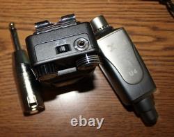 XVive U4 In-Ear Audio Monitor 2.4 GHz Wireless Receiver & Transmitter AO4074431